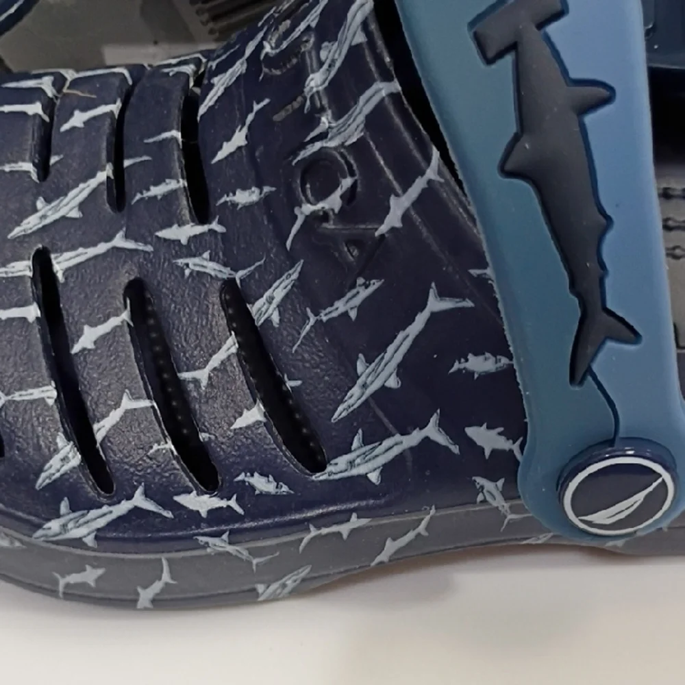 NAUTICA KIDS NAVY AND WHITE SHARK-PRINT WATER CLOGS SIZE 10 NWT
